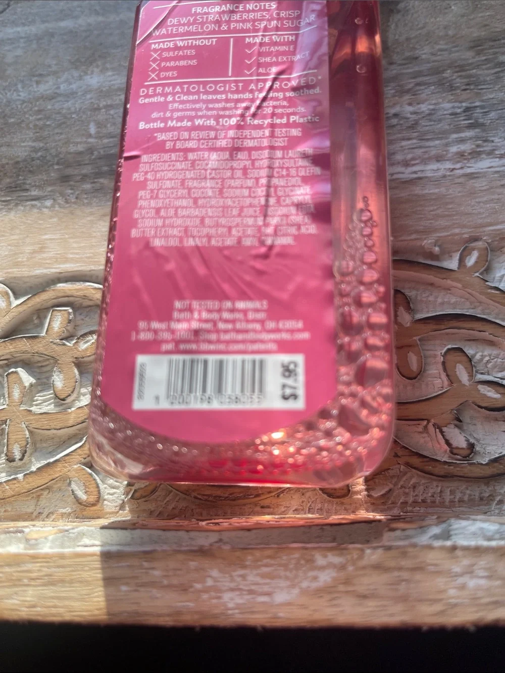 Bath & Body Works Strawberry Bite Foaming Hand Soap - Pink